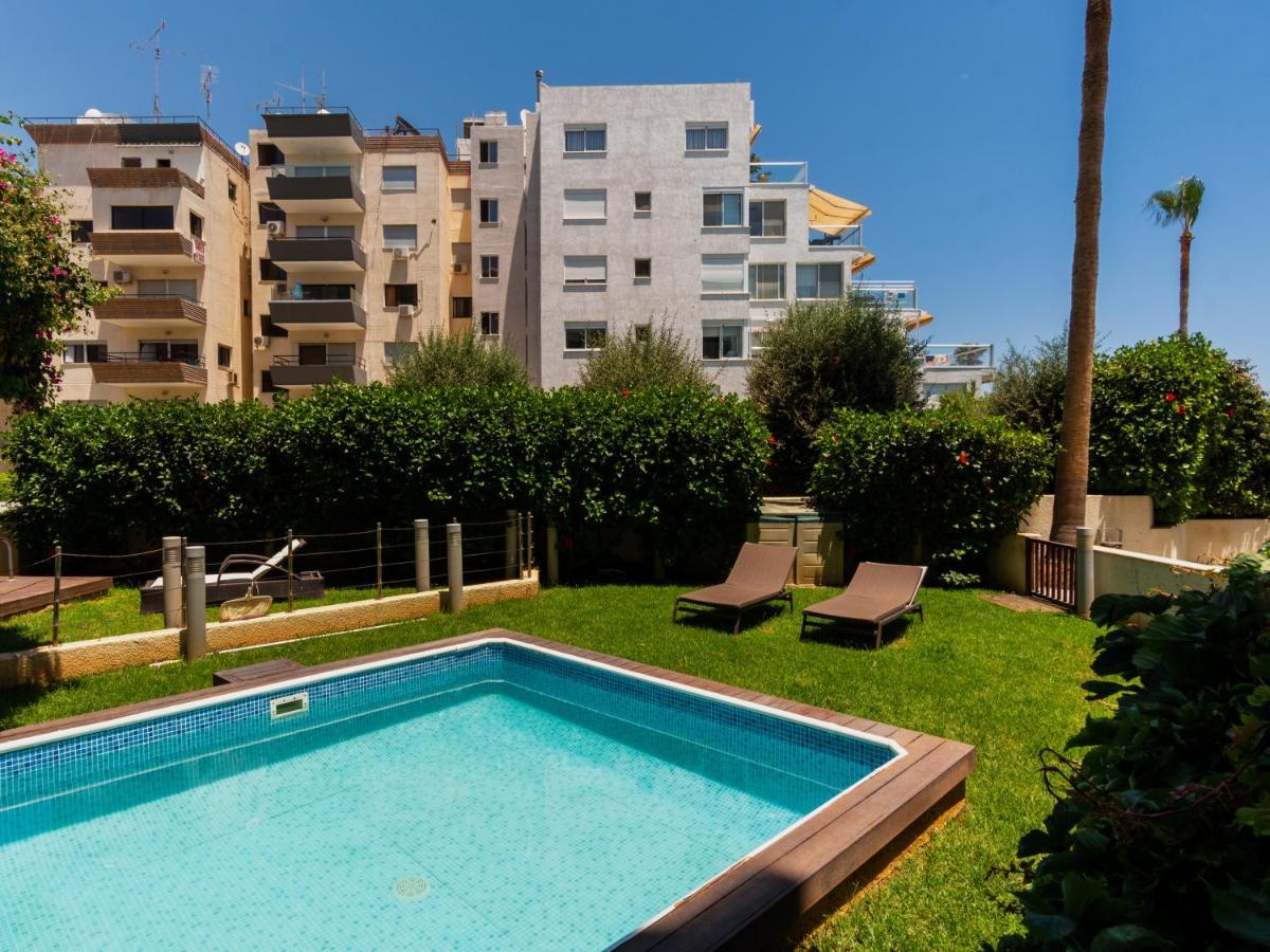 Sanders Ermitage On The Beach - Delightful 1-Bedroom Apartment With Sea View Limassol Ngoại thất bức ảnh