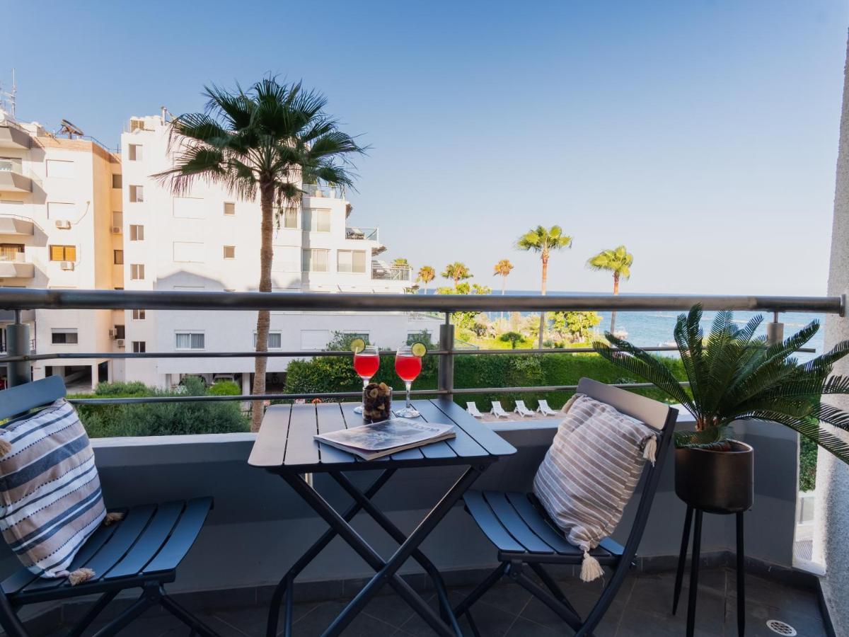 Sanders Ermitage On The Beach - Delightful 1-Bedroom Apartment With Sea View Limassol Ngoại thất bức ảnh