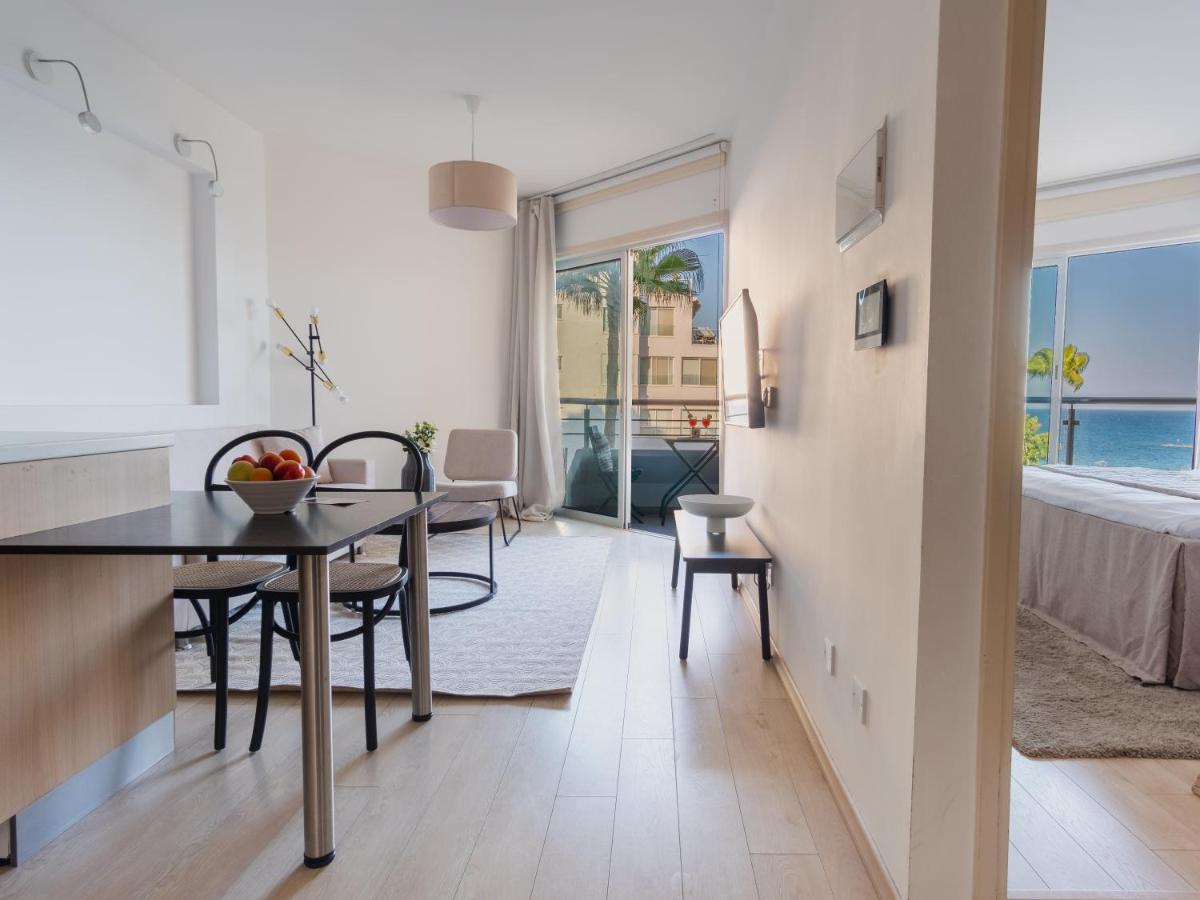 Sanders Ermitage On The Beach - Delightful 1-Bedroom Apartment With Sea View Limassol Ngoại thất bức ảnh